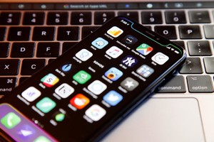 iOS 12 vô tình hé lộ về chiếc iPhone X Plus cỡ lớn