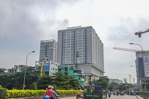 Ban quản lý rút đi, chung cư Saigonres Plaza hỗn loạn