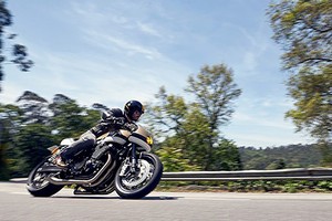 Yamaha XJR1300 “đẹp, độc, lạ” với phong cách Cafe Racer