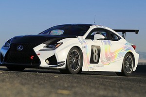 Lexus tấn công Pikes Peak với “siêu vũ khí” RC F GT