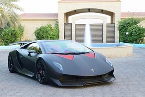 "Siêu bò" Lamborghini Sesto Elemento giá 3 triệu USD