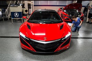 Honda Acura NSX sẽ được bán ra vào mùa xuân 2016