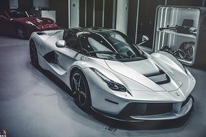 Siêu ngựa Ferrari LaFerrari “trắng tinh khôi” đầy mê hoặc