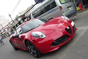 Siêu xe Alfa Romeo 4C độc nhất Việt Nam lần đầu lăn bánh