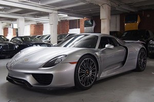 Porsche 918 Spyder được rao bán với giá 30 tỷ tại Mỹ