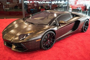 Ngắm “siêu bò” Lamborghini Aventador đội lốt rắn cực độc