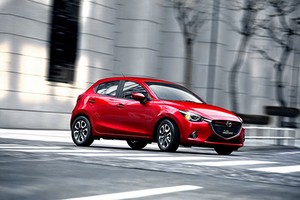 Mazda2 (CKD) tại Việt Nam thay đổi gì so với xe nhập?