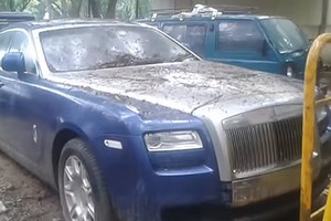 Siêu xe sang chục tỷ Rolls-Royce Ghost "vứt không ai nhặt"