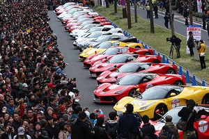 100 siêu “ngựa Ý” Ferrari tung vó trên đất Nhật 