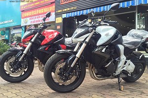 Honda CB1000R ABS 2015 về Việt Nam giá hơn 400 triệu 