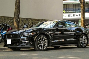 Ford Mustang GT 2015 “hàng hiếm” lăn bánh trên phố Việt