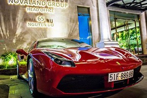 Ferrari 488 GTB trị giá 15 tỷ đỏ rực trên phố Sài Gòn