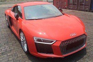 Siêu xe Audi R8 V10 Plus 2016 đầu tiên về Việt Nam