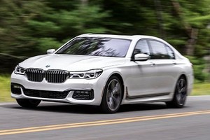 Hàng loạt xe sang BMW 7 Series mới dính án triệu hồi