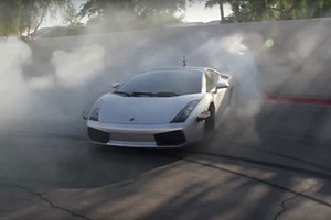 Xem siêu xe Lamborghini Gallardo "phá lốp" cực đỉnh