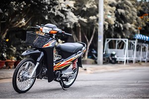 Honda Wave 110 Thái Lan đẹp "nguyên zin" tại Sài Gòn