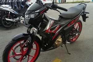 "Xế nổ" côn tay Suzuki Raider 2016 chính hãng tại Sài Gòn