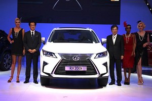 Triệu hồi 20 xe sang Lexus RX350 và RX200t tại VN