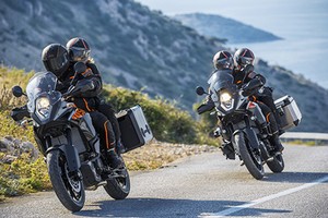 KTM triệu hồi loạt môtô dòng Adventure dính lỗi ABS