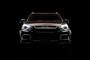 Isuzu "nhá hàng" MU-X 2017 cạnh tranh Toyota Fortuner