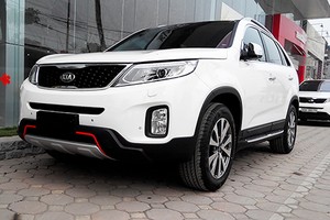 Kia Sorento 2017 mới "chốt giá" từ 848 triệu tại Việt Nam