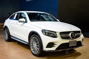 Mercedes-Benz ra mắt GLC Coupe “đấu” BMW X4