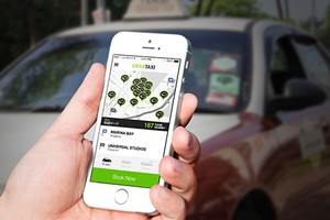 Sự thật về chính sách thuế giữa taxi truyền thống và Grab, Uber