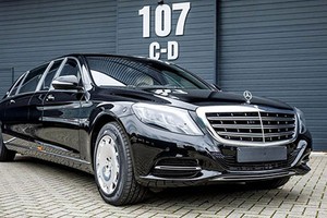 Cận cảnh Mercedes-Maybach S600 Pullman giá 18,8 tỷ đồng