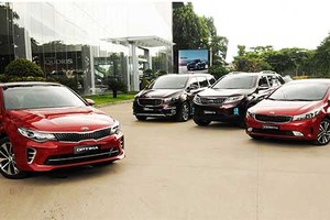 Kia VN “xả hàng” Cerato, Optima, Sedona tới 80 triệu 