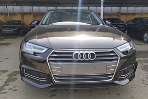 "Soi" xe sang Audi A4 bản APEC đang bán tại Việt Nam