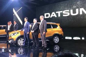 Chi tiết ôtô 7 chỗ Datsun Cross chỉ 270 triệu đồng