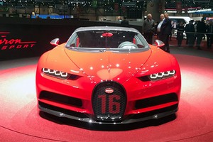 Siêu xe Bugatti Chiron Sport "chốt giá" 74,3 tỷ đồng tại Mỹ 