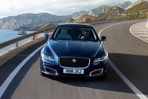 "Báo đốm" Jaguar XJ50 phiên bản mới "chốt giá" 2,35 tỷ đồng