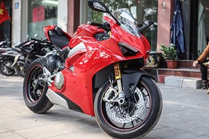 Dân chơi Hà thành bán Ducati Panigale V4 S chỉ 1,4 tỷ đồng