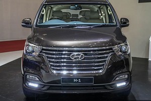 Hyundai ra mắt MPV Grand Starex mới giá từ 782 triệu đồng