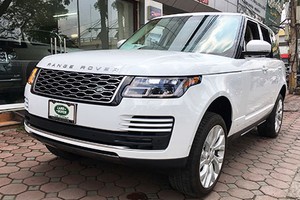 Range Rover HSE 2018 hơn 8 tỷ đồng cập bến Hà Nội 