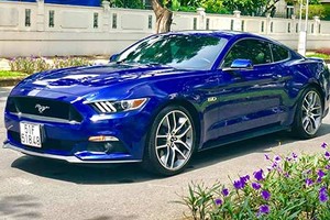 Ford Mustang GT V8 hàng hiếm giá 2,7 tỷ tại Sài Gòn