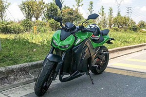 Xe máy điện Trung Quốc "nhái" trắng trợn Kawasaki Z1000