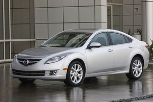 Gần 50.000 xe Mazda 6 dính lỗi nguy hiểm ở hệ thống lái