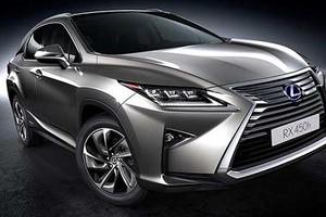 Lexus RX 2018 chính hãng "chốt giá" hơn 4 tỷ tại Việt Nam