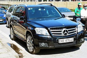 Xe sang Mercedes-Benz GLK300 chỉ hơn 600 triệu tại Hà Nội 