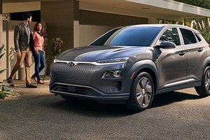 Xe ôtô điện Hyundai Kona "chốt giá" từ 698 triệu đồng