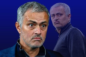 Mourinho bị MU sa thải: Ác mộng trước lễ Giáng sinh