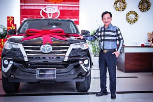 Quang Tèo tậu xe Toyota Fortuner hơn 1 tỷ đồng chơi Tết