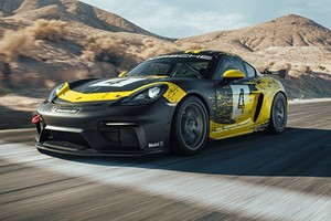 "Soi" siêu xe Porsche Cayman GT4 Clubsport thế hệ mới 