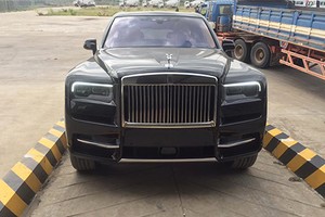 "Đập thùng" SUV siêu sang Rolls-Royce Cullinan tại Campuchia