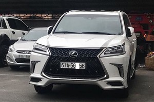 Lexus LX570 Super Sport hơn 10 tỷ “biển cặp” tại Bình Dương