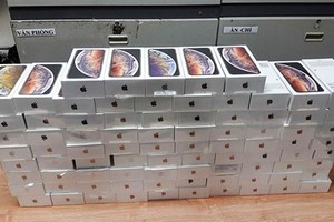 iPhone XS lậu chọn đường vào qua Nội Bài và Tân Sơn Nhất