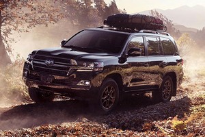 "Soi" SUV Toyota Land Cruiser Heritage Edition bản đặc biệt