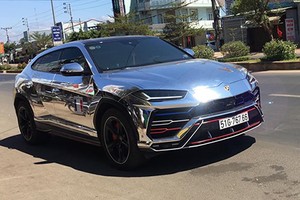 Đại gia Minh Nhựa lái xe Lamborghini Urus 23 tỷ phượt Tết